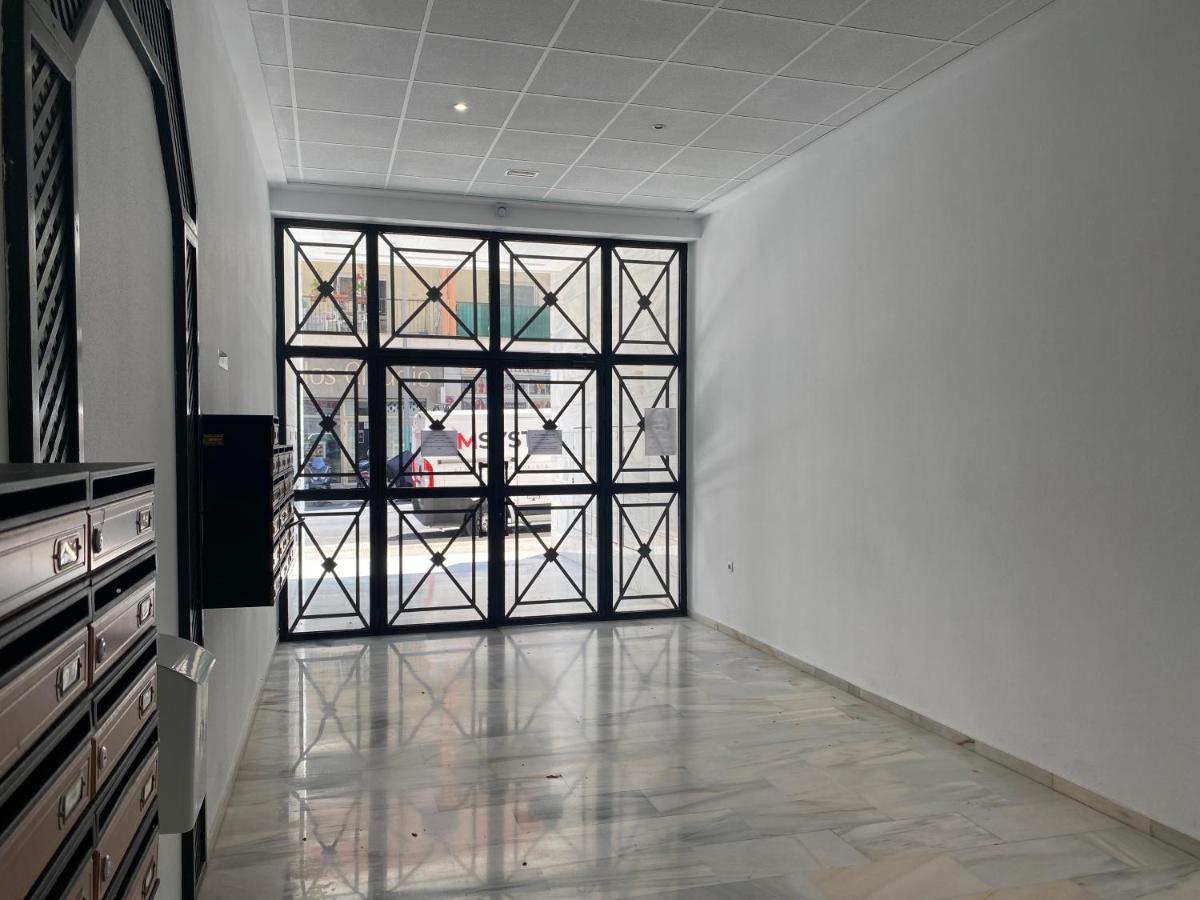 Apartment With Solarium/Terrace. Κάλπε Εξωτερικό φωτογραφία